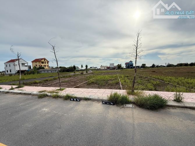Bán đất thị trấn Quất Lâm 93m2 MT5.8m giá 1.15 tỷ, ô tô kinh doanh gần dự án biển Flamingo - 2