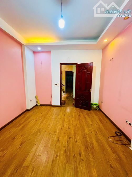 BÁN NHÀ MẶT NGÕ TO NHƯ MẶT PHỐ 25 TỶ 50m 5 TẦNG MT 4m VỈA HÈ 4 Ô TÔ TRÁNH DUY TÂN CẦU GIẤY - 2