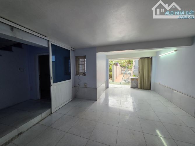 TT NGỌC LÂM,NHÀ XẬY ĐẸP, THANG MÁY, AN SINH ĐẲNG CẤP. TIỆN ÍCH QUÁ NHIỀU , GIÁ NHỈNH 8 TỶ. - 2