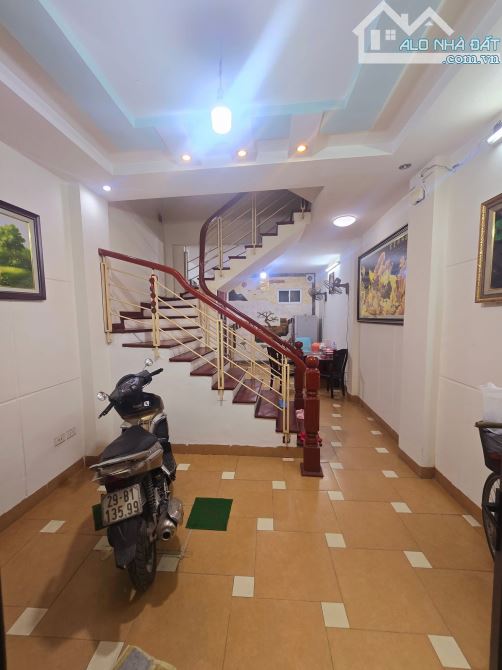 NHÀ ĐẸP Phan Kế Bính 40m2 - 7 Tỷ, Cách Phố 100m, Ngõ Rộng Sạch - 2