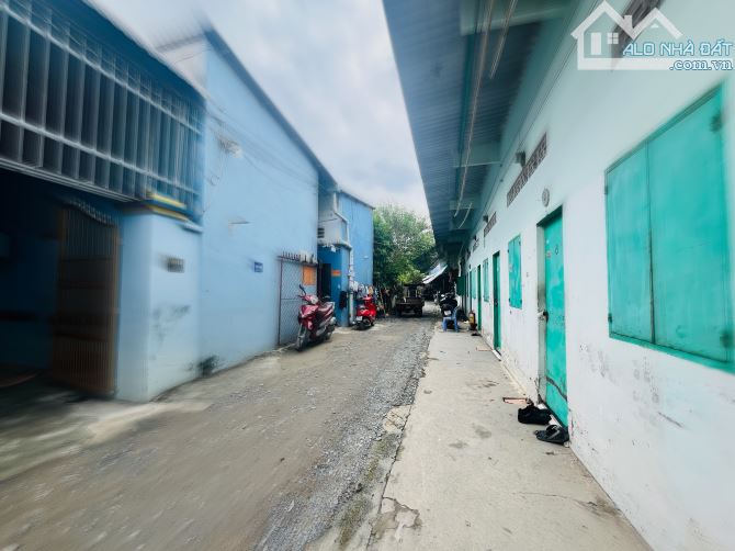 Nhà trọ 370m2, dòng tiền 190 tr/năm, hẻm 4m, giáp DT743A, Tân Đông Hiệp, 5p đến Thủ Đức, - 2