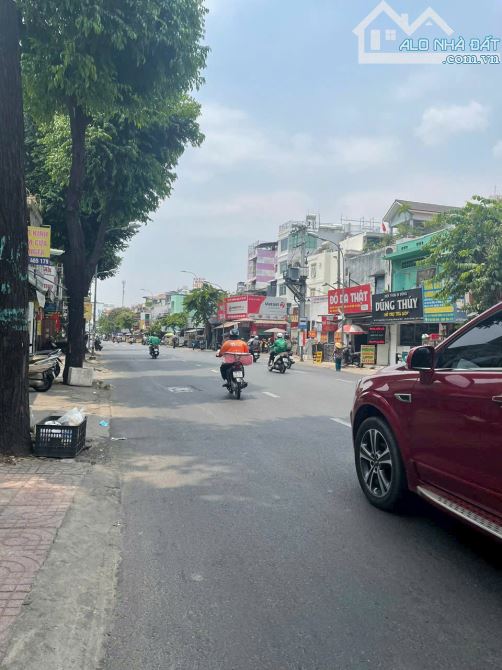NHÀ ĐẸP-CÁCH ĐƯỜNG NGUYỄN OANH 20M-DT: 4Mx18M-1TRỆT+2LẦU+ SÂN THƯỢNG-P.17 GV - 2