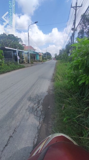 Bán lô đât 150 m2 mặt đường hương lộ 15 cách cây xăng Thạnh Phú 3km - 2