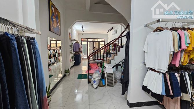 Tôi bán nhà 5T*62m2 phố Hoàng Văn Thái-Thanh Xuân.Mặt ngõ ôtô tránh,vừa ở vừa KD.Giá 13tỷ6 - 2
