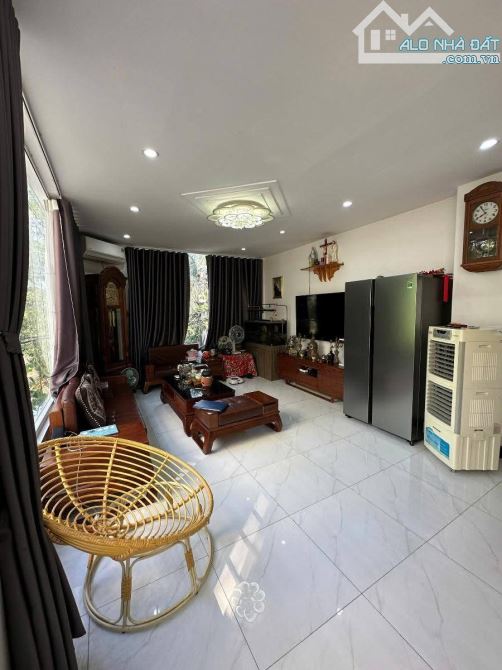 NHÀ ĐẸP DÂN XÂY 6 TẦNG LÔ GÓC VIEW HỒ KINH DOANH ĐỈNH YÊN NGHĨA HÀ ĐÔNG 40m 8.3 TỶ - 2