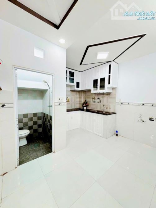 Bán nhà Bình Phú 2 đường số khu đồng bộ ( 4 × 10 ) 3 tầng đúc đường nhựa 6m chỉ 6,2 tỷ. - 2