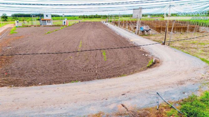 Đất ngộp ngay tt. dương minh châu 150m2 ONT cạnh trường học đường ô tô - 2