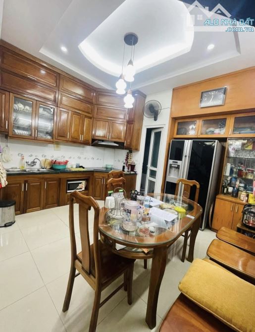 CẦN BÁN NHÀ NGUYỄN VĂN HUYÊN –Ô TÔ TẢI TRÁNH– KINH DOANH-  45M2 – GIÁ 16.2 TỶ - 2
