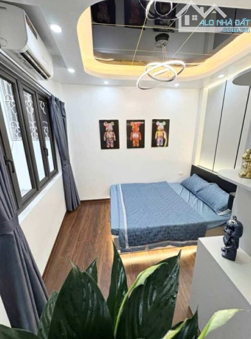 🔥 TẦM TIỀN HIẾM NHÀ BÁN, NHÀ MỚI TINH 5 TẦNG FULL NỘI THẤT XỊN SÒ, GẦN PHỐ, 2 THOÁNG TRƯỚ - 2