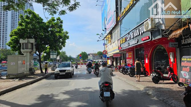 Tôi bán nhà 5T*62m2 phố Hoàng Văn Thái-Thanh Xuân.Mặt ngõ ôtô tránh,vừa ở vừa KD.Giá 13tỷ6 - 28