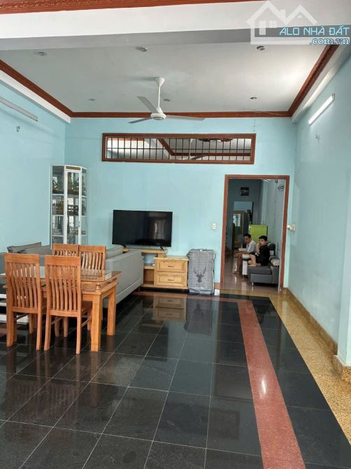 Chính chủ gửi Bán nhà 2 lầu mặt tiền chợ kinh doanh P. Tân Hiệp 125m2 giá 5.5 tỷ  TL - 3