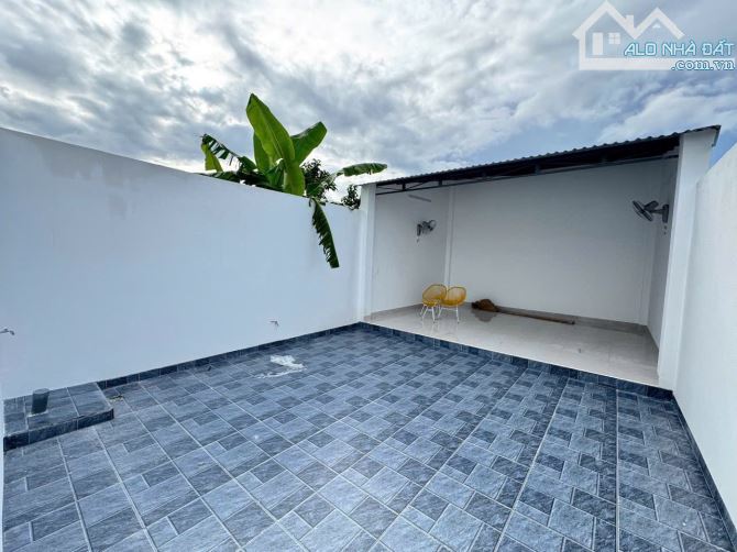 NHÀ MÊ MỚI XÂY P. EAKAO HẺM CẤP 1 YWANG ĐƯỜNG Ô TÔ NÉ NHAU - Loctran - 3
