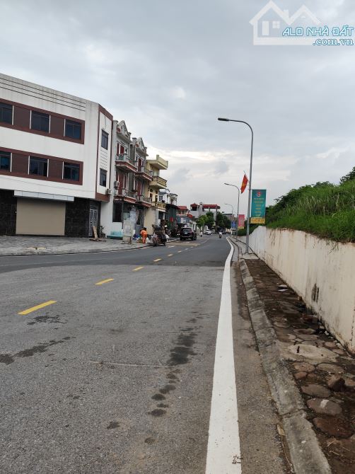 Bán đất mặt phố phúc lợi 60m² , mt 5,2m đường ôtô tránh vỉa hè kinh doanh giá 11 tỷ TL . - 3