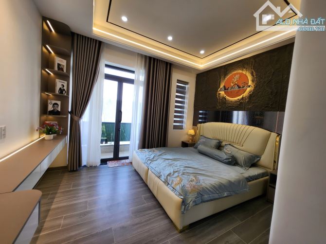 BÁN NHÀ MỚI CỨNG-TẶNG NỘI THẤT- GÒ VẤP- NGUYÊN HỒNG-Diện tích 6x11 - Giá 11,4 tỷ tl - 3