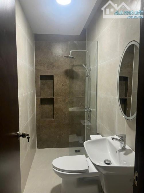 Bán nhà vị trí thương mại hẻm xe hơi cạnh mặt tiền Phan Xích Long (4x14) 6 tầng 7PN WC - 3
