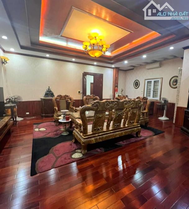 170m x 3T, mặt 9m, cách 1 nhà ra hồ Tây, khu Lạc Long Quân - Trích Sài, an sinh cực tốt. - 3