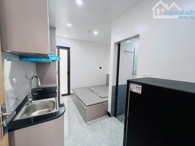 BÁN TÒA CCMN 6 TẦNG THANG MÁY - 54M2 - NGÕ RỘNG XUÂN LA - 11 PHÒNG FULL ĐỒ - GIÁ 12.9 TỶ - 3