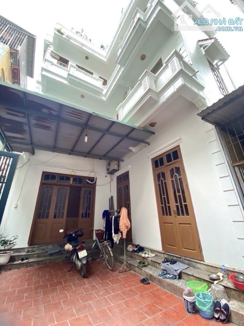 NHÀ PHÂN LÔ ĐẸP KIM GIANG – 164M² – CÁCH Ô TÔ TRÁNH 50M – GIÁ CHỈ 17 TỶ!