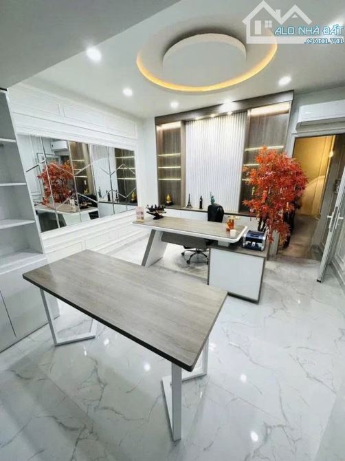 BÁN NHÀ TRẦN ĐÌNH XU-Q.1- HXH- 3 TẦNG-NGANG  3,6m- FULL NỘI THẤT- CHỈ 5.7 TỶ TL - 3