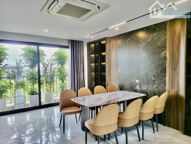 Cần Bán Gấp Toà Nhà 7 tầng-Phúc Đồng, Nguyễn Lam-GARA Ô TÔ 7 CHỖ-THANG MÁY-FULL NỘI THẤT - 3
