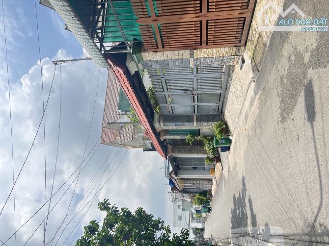Bán nhà đẹp 3 tầng, hẻm 620 Đồng Khởi, kinh doanh sau PCCC, kp1, Trảng Dài. 6x27m - 3