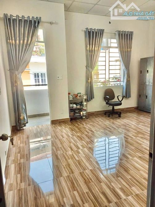 Bán nhanh nhà chính chủ Huỳnh Văn Nghệ - Tân Bình – 2 Tầng  - 80M2 – Chỉ nhỉnh 6 Tỷ - 3