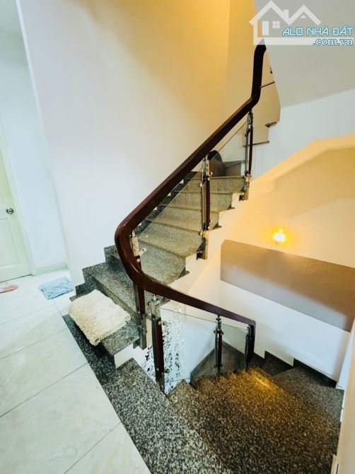 💥MÃ LÒ - MT ĐƯỜNG 7M - DT 64M2 - 4 TẦNG 5PN - CHUYỂN CÔNG TÁC BÁN GẤP - 3