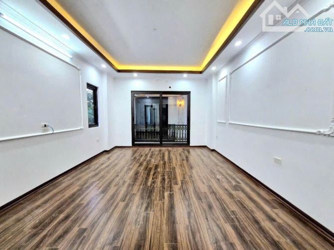 NHÀ MỚI CỔ NHUẾ - NGÕ THÔNG - 30M RA Ô TÔ - 30M2 - 5 TẦNG - 7.1 TỶ - 3