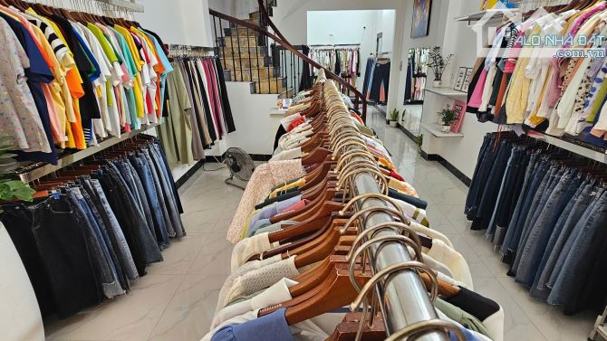 Tôi bán nhà 5T*62m2 phố Hoàng Văn Thái-Thanh Xuân.Mặt ngõ ôtô tránh,vừa ở vừa KD.Giá 13tỷ6 - 3