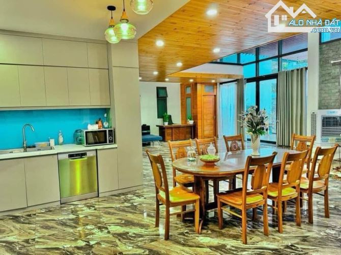 BÁN BIỆT THỰ ĐẸP 1T2L căn góc cực hiếm có tại mặt tiền đường Phường 2 VT. GẦN BIỂN - 3