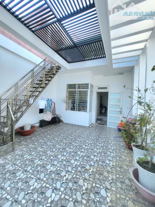 QUÁ HIẾM-RỘNG ĐẸP DÒNG TIỀN CAO GIÁ TỐT-BÁN NHÀ MẶT TIỀN 5×20-5TẦNG-TRẦN VĂN QUANG TÂN BÌN - 3