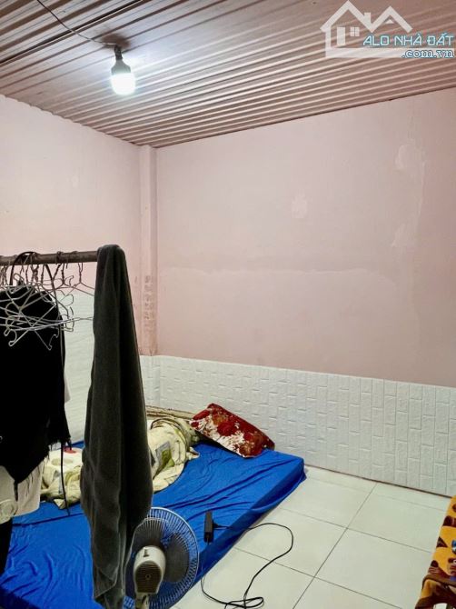 Gấp Bán nhà ngay chợ Bình Thành hẻm 6m xe hơi ngủ nhà 96m2-2 Tầng 4 tỷ 7 - 3