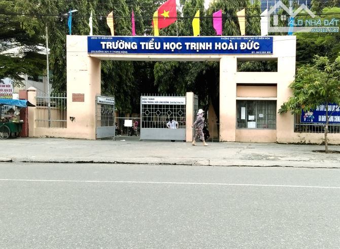 BÁN NHÀ TRUNG DŨNG, SỔ HỒNG RIÊNG 155m2 THỔ CƯ, 2 MẶT ĐƯỜNG OTO GẦN CÔNG VIÊN BIÊN HÙNG - 2