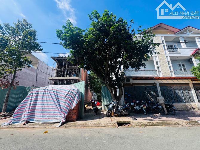 Bán đất Song Ngữ Lạc Hồng phường Bửu Long, sổ hồng 86m2 (4.5x19m) giá 4.1 tỷ - 4