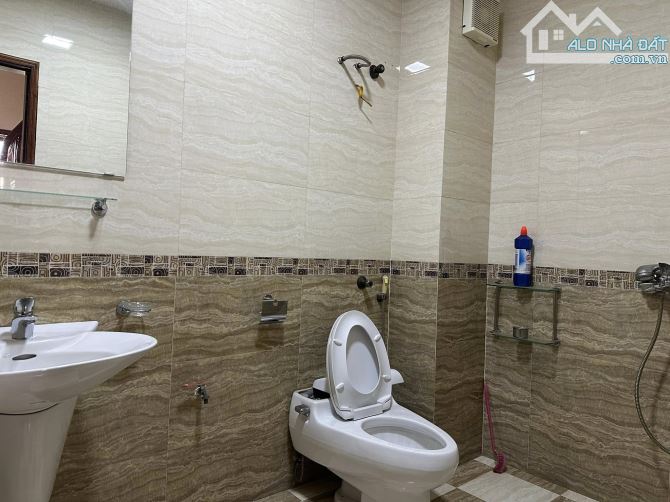 Nhà đẹp ở luôn Trần Cung Bắc Từ Liêm. Sổ vuông 123m, 5 tầng MT7m3 Giá 25 tỷ Ngõ thông - 4