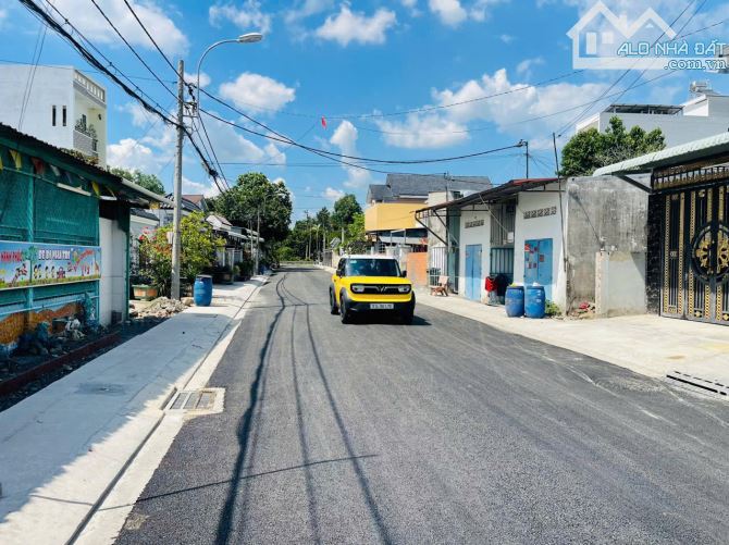 Lô đất ngang rộng 10m tổng 249m2, Tỉnh lộ 2 Tân Thông Hội, Sổ hồng riêng, xây tự do,1 t750 - 4