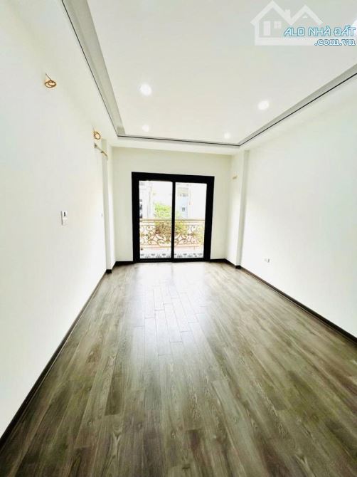 BÁN NHÀ PHÂN LÔ TAM TRINH – 60M² – Ô TÔ VÀO NHÀ – THANG MÁY – FULL NỘI THẤT – NHỈNH 14 TỶ - 4