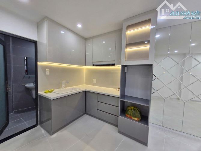 Căn góc 3 tầng, mặt tiền đường đường ô tô thông, P. Thạnh Mỹ Lợi, Quận 2, chỉ 5 tỷ TL - 4