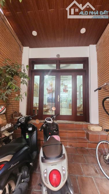 Nhà đẹp phố Phúc Tân-Hoàn Kiếm-Hà Nội, 4 tầng, ô tô đỗ cửa, sân cổng, ba bước tới hồ Hoàn - 4