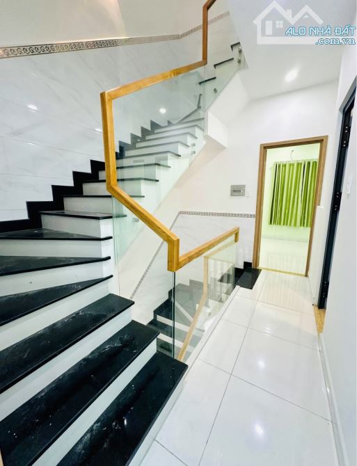 Nhà mới, hẻm ô tô, cách 30m ra Mặt tiền Hưng Phú P10, 4 tầng - 4