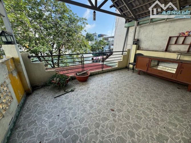 Bán Nhà 2 tầng đường APĐ09, phường APĐ, Q12, dt130,8 m²(5x26) Hẻm 5m.DÒNG TIỀN 10tr/th - 4