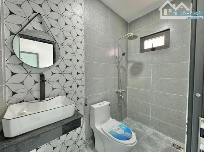 Chủ ngộp cần bán gấp căn gác lửng mới hoàn thiện cuối đường Đồng Khởi. Chỉ từ 550tr - 5