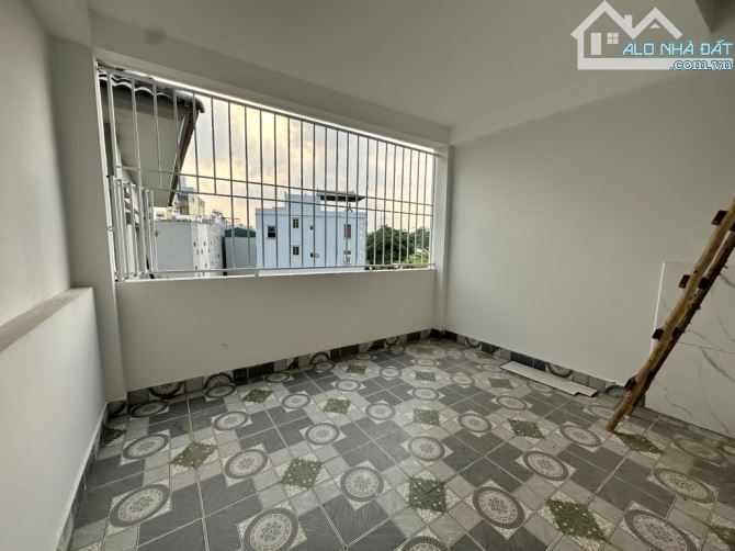 Bán nhà Liên Mạc, Lô góc, 10m ô tô, 36m2 , 5.3 tỷ - 5