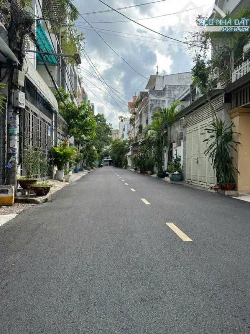 NHÀ ĐẸP- VỊ TRÍ TỐT- DT: 4Mx16m-1TRỆT+2 LẦU-HXH-TRỤC ĐƯỜNG LÊ ĐỨC THỌ P.17, GÒ VẤP - 5