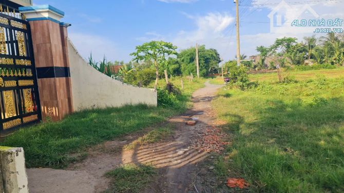 Bán  đất giá rẻ 5x25 m, đường oto,  xã Hòa Khánh Đông, Đức Hòa, Long An giá 950 triệu. - 3