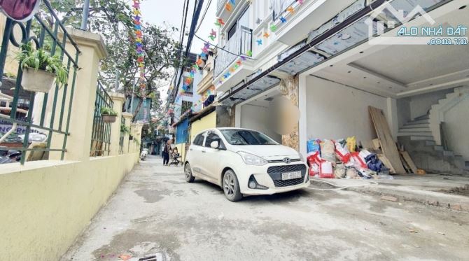 Vip! Bán Nhà - Giáp KĐT Ciputra -Tây Hồ -2Thoáng -ÔTÔ Tránh - 68M2 -7Tầng - Mt4m- 16.4 Tỷ - 5