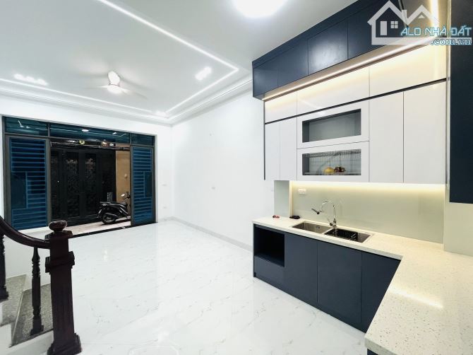 BÁN NHÀ 6 TẦNG THANH XUÂN - Ô TÔ ĐỖ CỬA GIÁ NHỈNH 8 TỶ - 5
