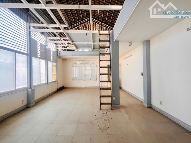 Mặt tiền kinh doanh 4 tầng(Hầm) Gần 200m²(5.6m*33) Giá Tốt - 5