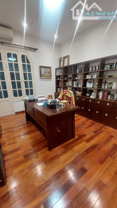 Phân lô Giang Văn Minh, 50m ra phố, Ngõ oto thông tứ tung. 73m2 x 5t, mt 8.7m. 25.8 tỷ - 5