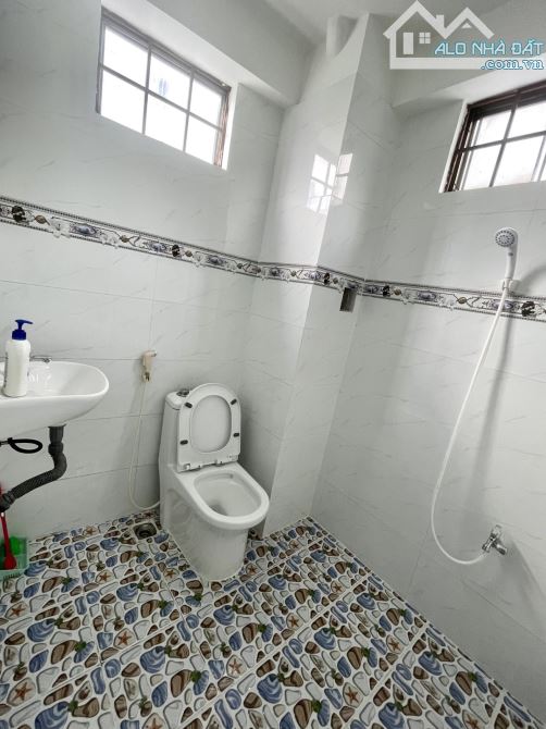 50m2 chỉ 6.35 tỷ Ngô Gia Tự, Quận 10, 4 phòng ngủ, 4 lầu, hẻm 3m - 5